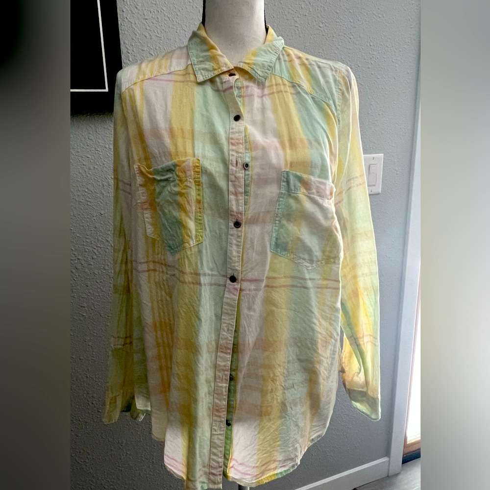 Maurices snap button down